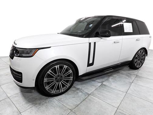 Fuji White 2024 Land Rover Range Rover P530 SE