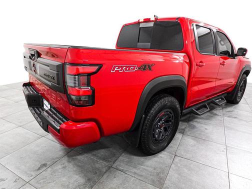 Red Alert 2025 Nissan Frontier PRO-4X