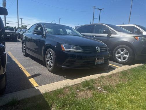 Black 2017 Volkswagen Jetta 1.4T SE