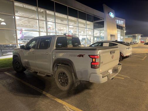 Boulder Gray Pearl 2023 Nissan Frontier PRO-4X