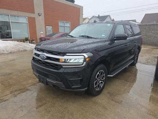 2023 Ford Expedition Max XLT