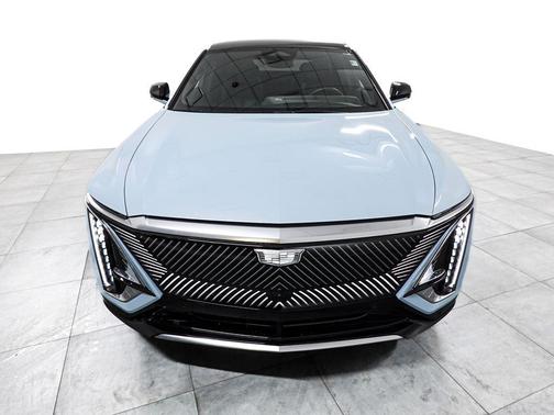 Nimbus Metallic 2024 Cadillac LYRIQ Luxury