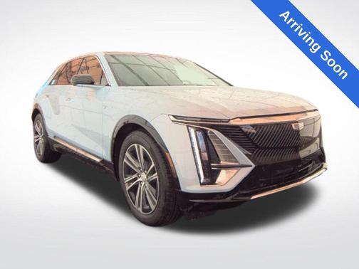 Nimbus Metallic 2024 Cadillac LYRIQ Luxury