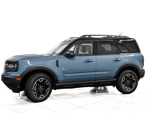 Azure Gray Metallic Tri-Coat 2026 Ford Bronco Sport Outer Banks