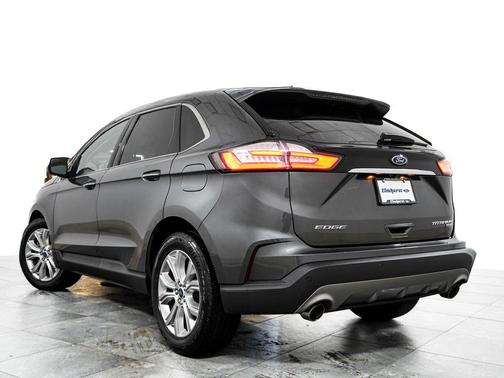 Magnetic Metallic 2020 Ford Edge Titanium