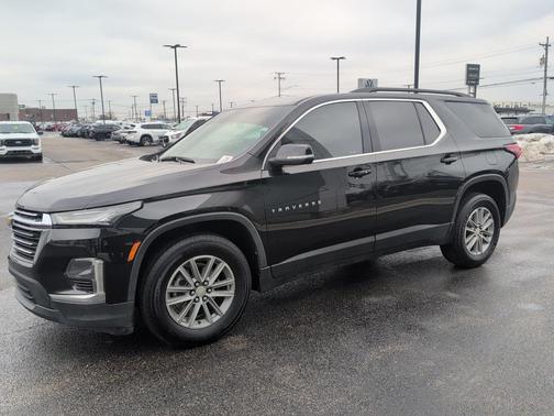 2022 Chevrolet Traverse LT Cloth
