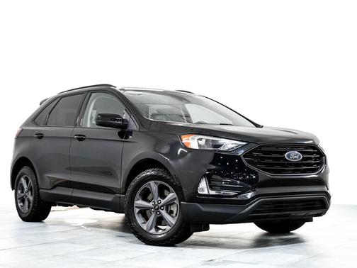 Black Metallic 2023 Ford Edge SEL