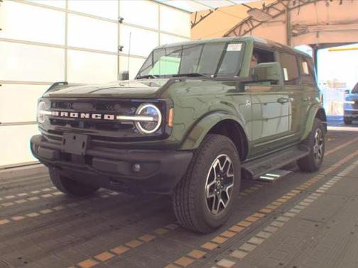 Green Metallic 2025 Ford Bronco Outer Banks