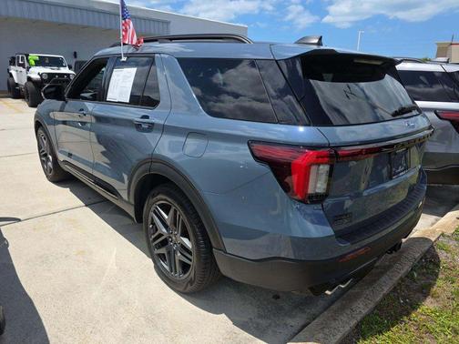 Vapor Blue Metallic 2025 Ford Explorer ST