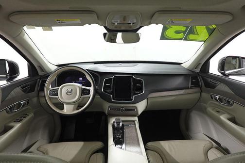 2023 Volvo XC90 B6 Ultimate 7-Seater