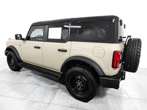 Desert Sand 2026 Ford Bronco Big Bend