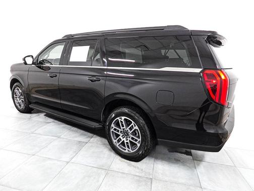 Black Metallic 2025 Ford Expedition Max Active 4x4