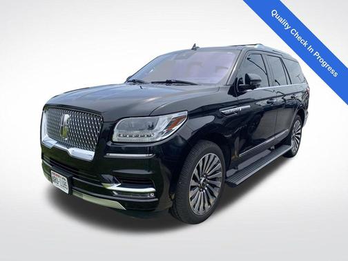 Infinite Black Metallic 2019 Lincoln Navigator Reserve
