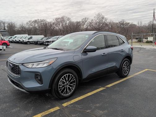 2023 Ford Escape PHEV SE