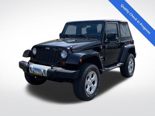 Black Clearcoat 2015 Jeep Wrangler Sahara
