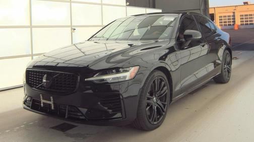 2023 Volvo S60 Recharge Plug-In Hybrid T8 Plus Black Edition