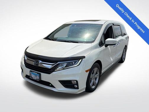 White Diamond Pearl 2019 Honda Odyssey EX-L