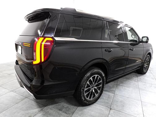 Black Metallic 2025 Ford Expedition Platinum