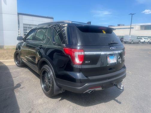 Shadow Black 2018 Ford Explorer XLT