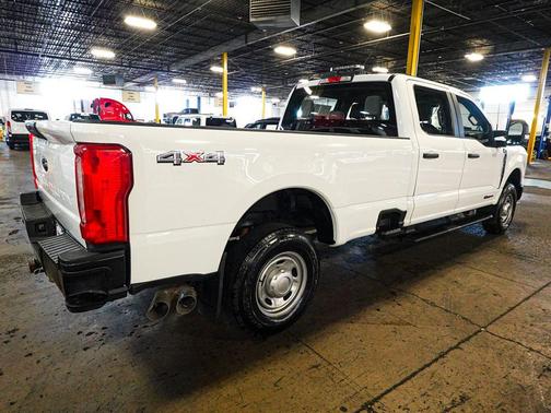 Oxford White 2023 Ford F-250 XL