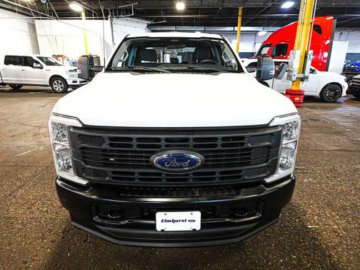 Oxford White 2023 Ford F-250 XL