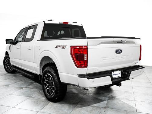 Oxford White 2023 Ford F-150 XLT