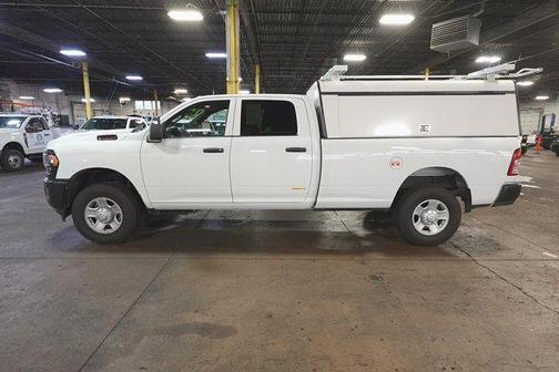 2023 RAM 3500 Tradesman Crew Cab 4x4 8' Box
