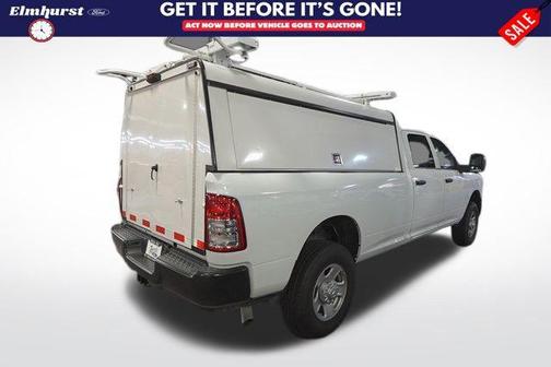 2023 RAM 3500 Tradesman Crew Cab 4x4 8' Box