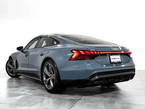 Kemora Gray Metallic 2023 Audi e-tron GT Premium Plus quattro
