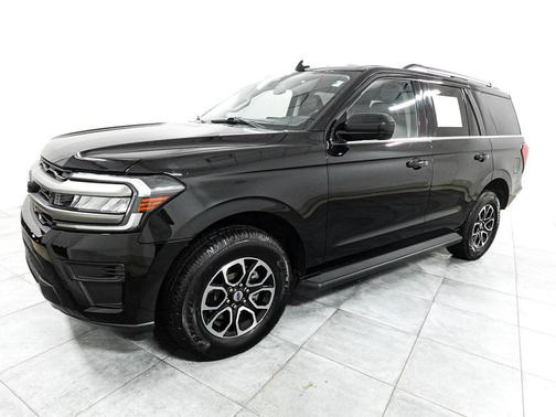 Black Metallic 2024 Ford Expedition XLT