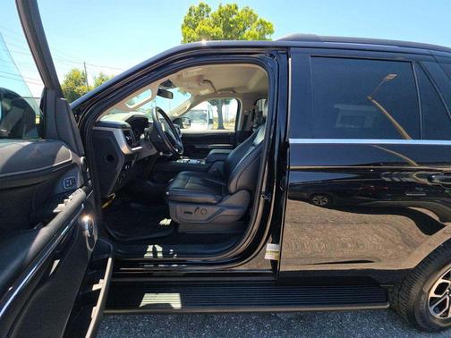 Black Metallic 2024 Ford Expedition XLT