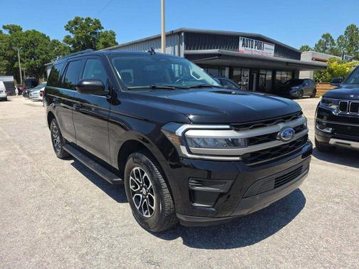 Black Metallic 2024 Ford Expedition XLT