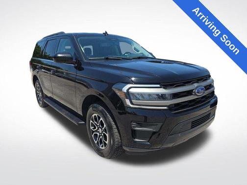 Black Metallic 2024 Ford Expedition XLT