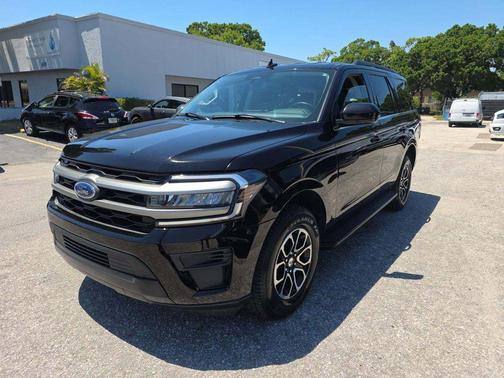 Black Metallic 2024 Ford Expedition XLT
