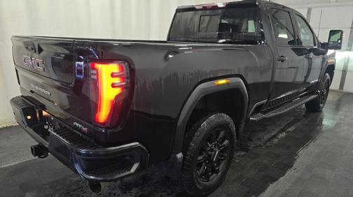 Onyx Black 2024 GMC Sierra 2500 AT4