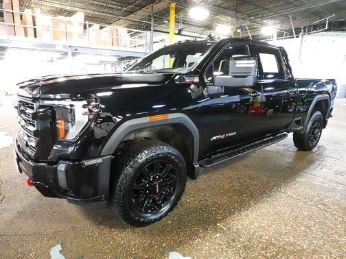 Onyx Black 2024 GMC Sierra 2500 AT4
