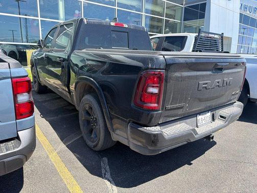 Diamond Black Crystal Pearlcoat 2025 RAM 1500 Big Horn/Lone Star