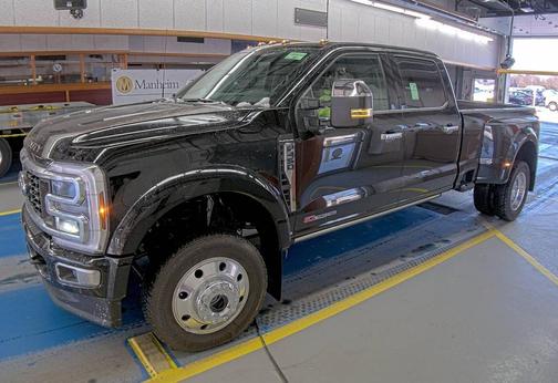 2025 Ford F-450 Platinum