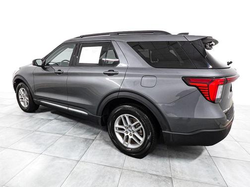 Carbonized Gray Metallic 2025 Ford Explorer Active