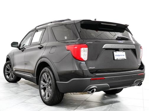 Agate Black Metallic 2024 Ford Explorer XLT
