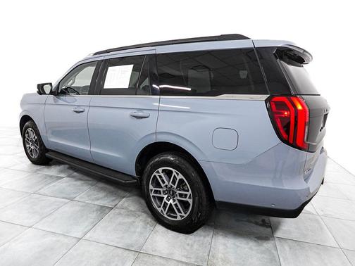 Gray Metallic 2025 Ford Expedition Active