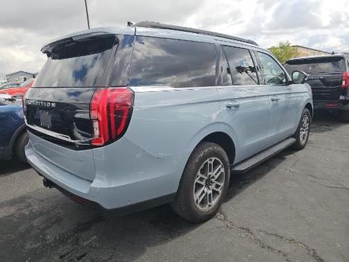 Gray Metallic 2025 Ford Expedition Active