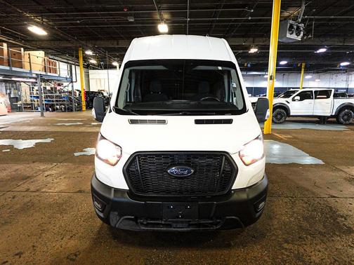 Oxford White 2023 Ford Transit-350 Base