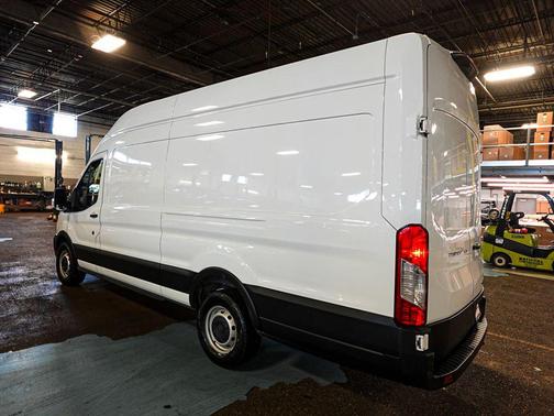 Oxford White 2023 Ford Transit-350 Base