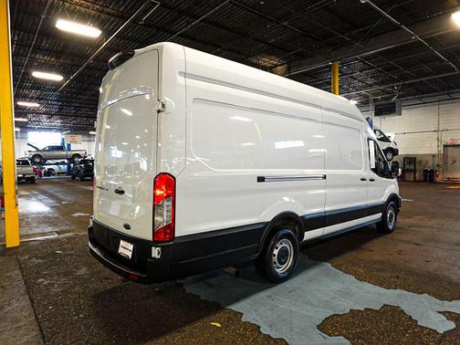 Oxford White 2023 Ford Transit-350 Base