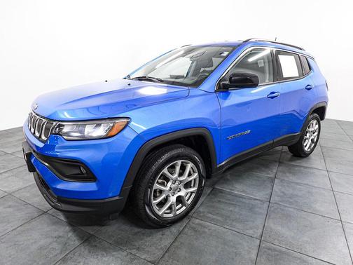 Laser Blue Pearlcoat 2022 Jeep Compass Latitude Lux