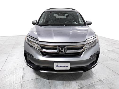 Lunar Silver Metallic 2019 Honda Pilot Touring 8-Passenger