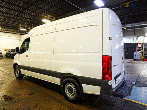 2023 Mercedes-Benz Sprinter 2500 Standard Roof