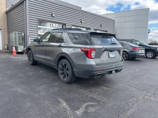 Carbonized Gray Metallic 2023 Ford Explorer ST