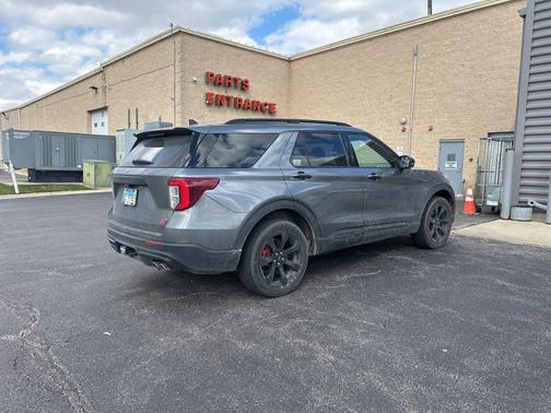 Carbonized Gray Metallic 2023 Ford Explorer ST